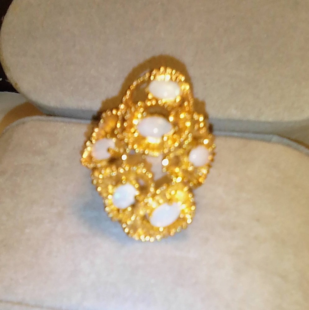 Gold & moonstone